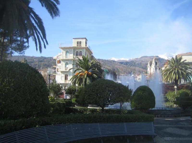Villa Rosa Etna Apartments Дзаферана Етнеа Екстериор снимка